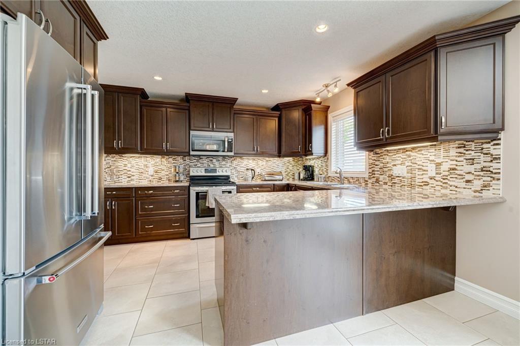 2706 Bateman Trail