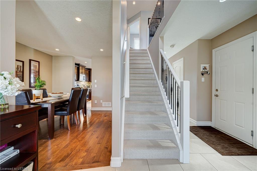 2706 Bateman Trail