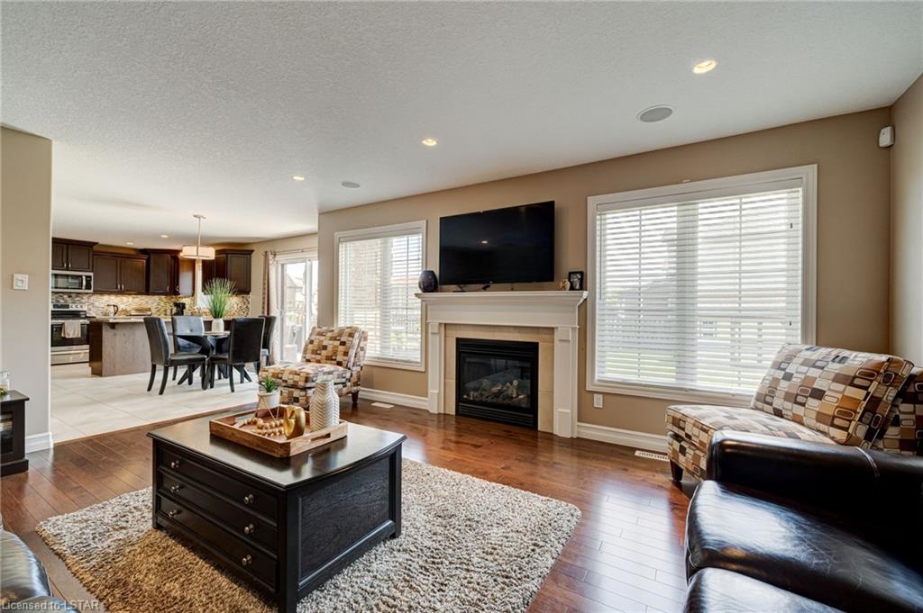 2706 Bateman Trail