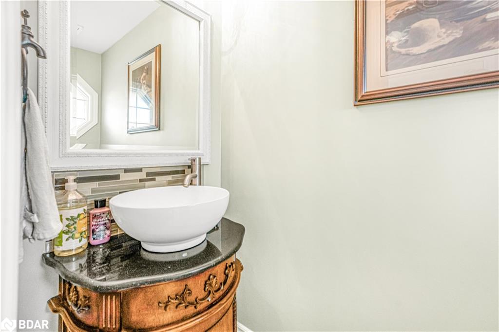 20 Silver Maple Crescent