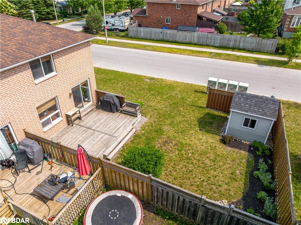 20 Silver Maple Crescent