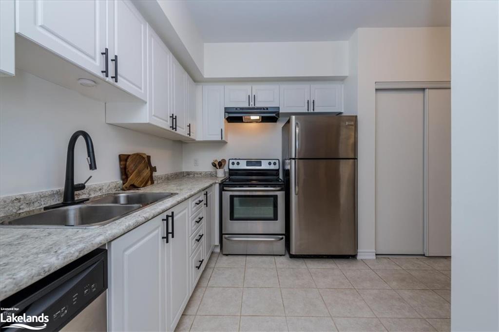 7 Greenwich Street, #310