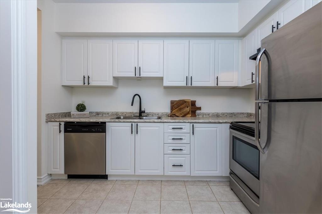 7 Greenwich Street, #310