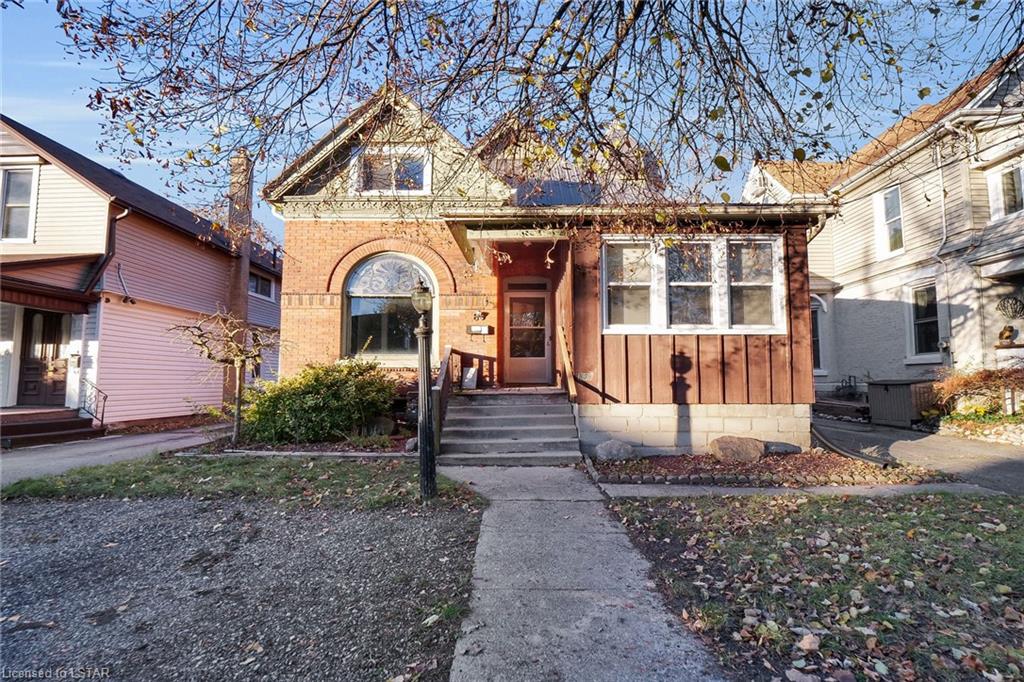 89 Gladstone Avenue
