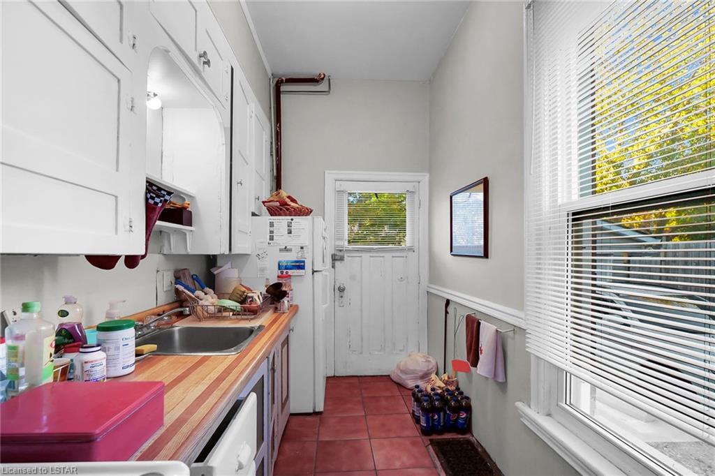 89 Gladstone Avenue
