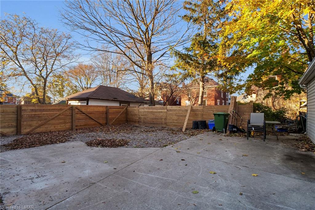 89 Gladstone Avenue