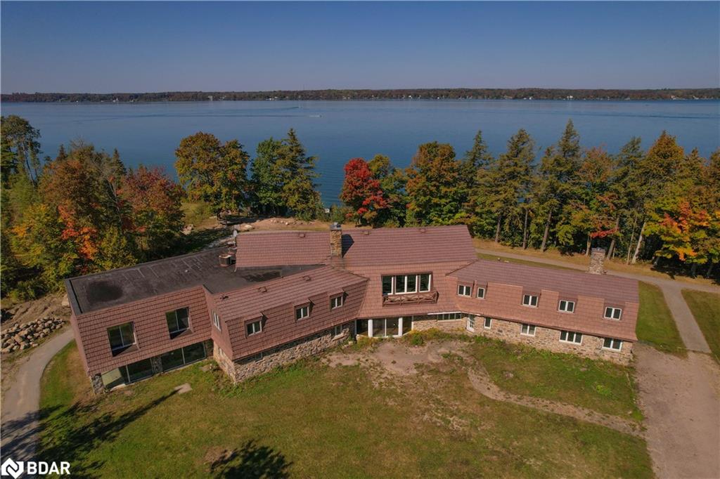 1050 Shoreview Drive