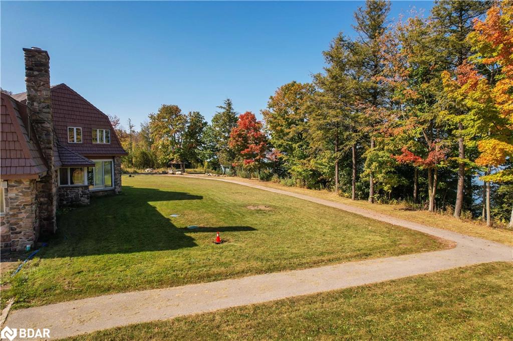 1050 Shoreview Drive