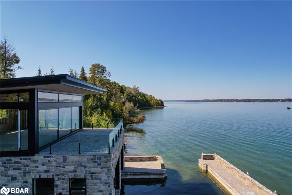 1050 Shoreview Drive