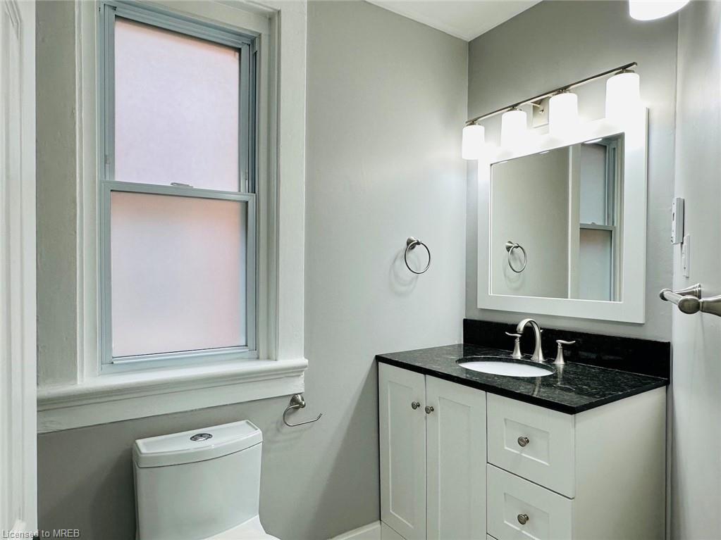 20 Cameron Street N, #1