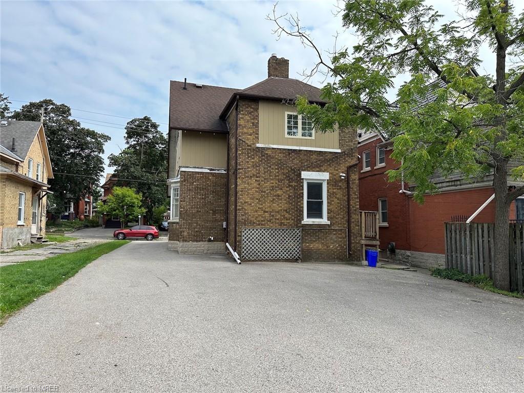 20 Cameron Street N, #1