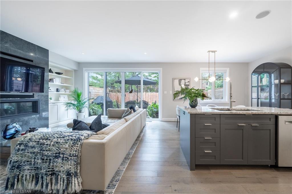 433 Hyde Park Road, #8