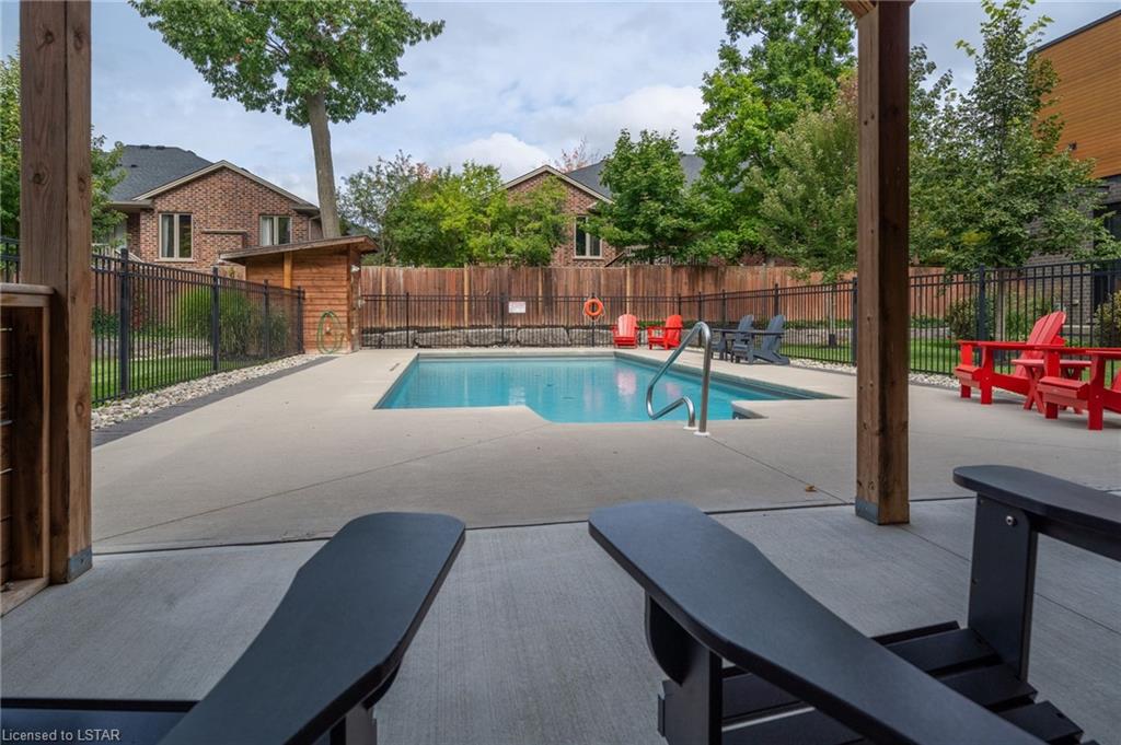 433 Hyde Park Road, #8