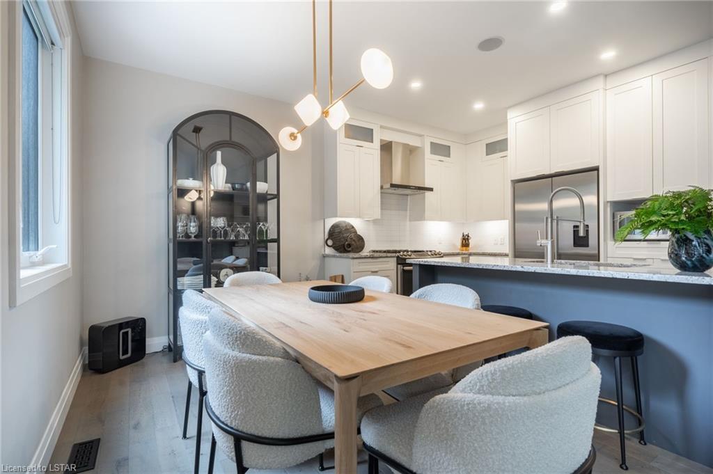 433 Hyde Park Road, #8