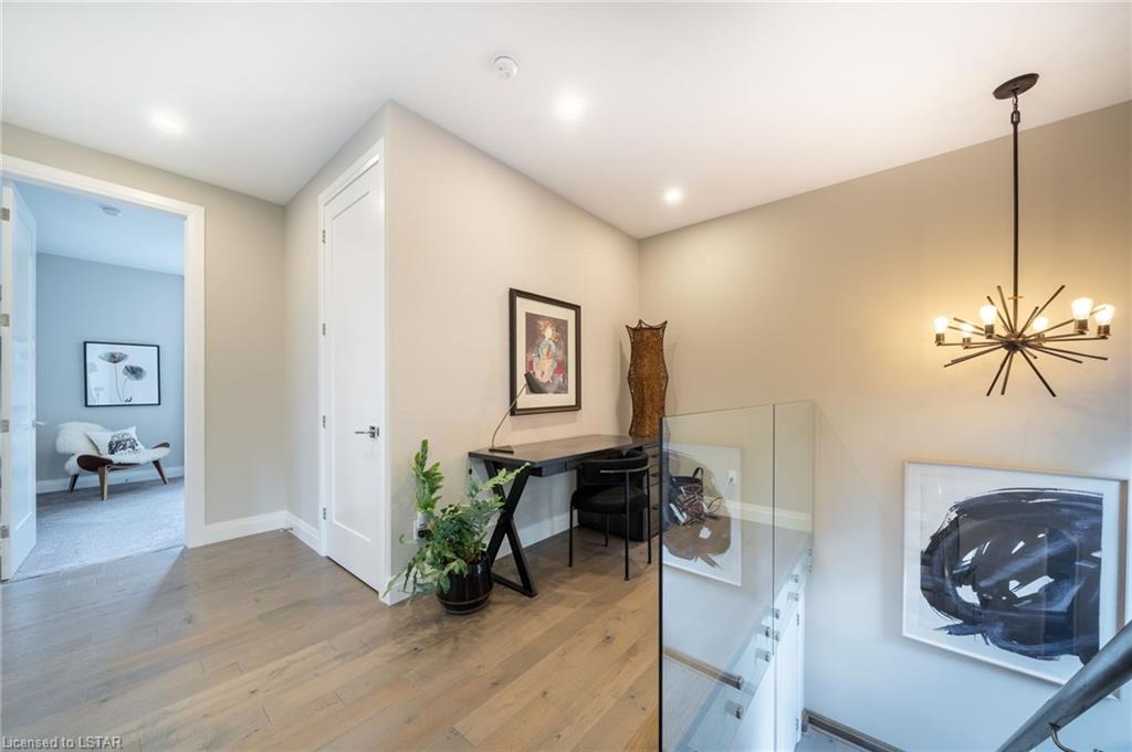 433 Hyde Park Road, #8