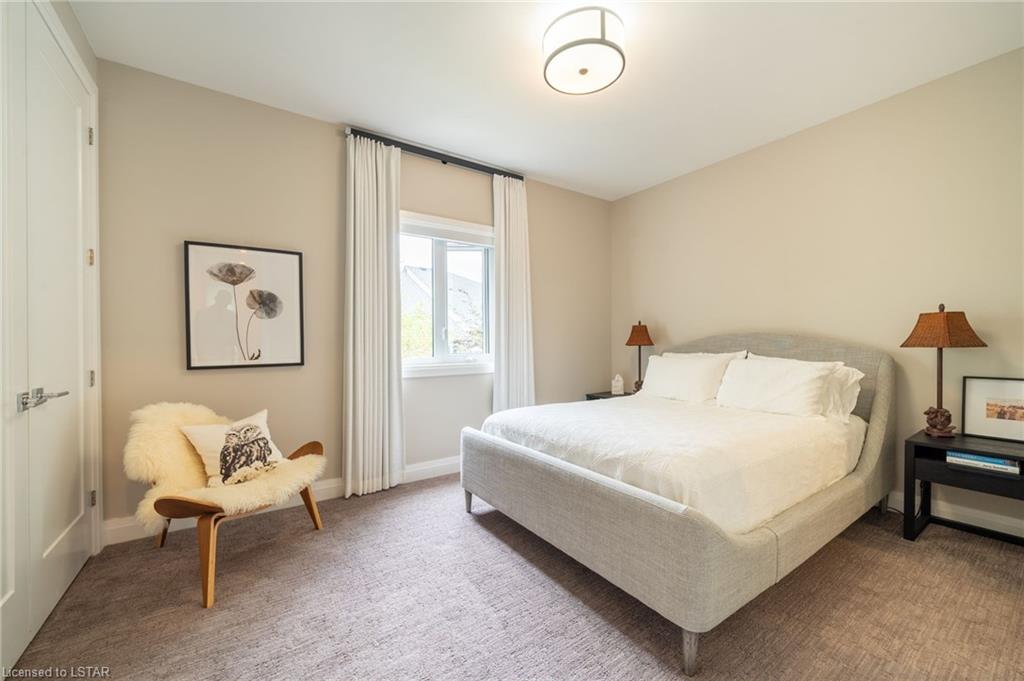 433 Hyde Park Road, #8