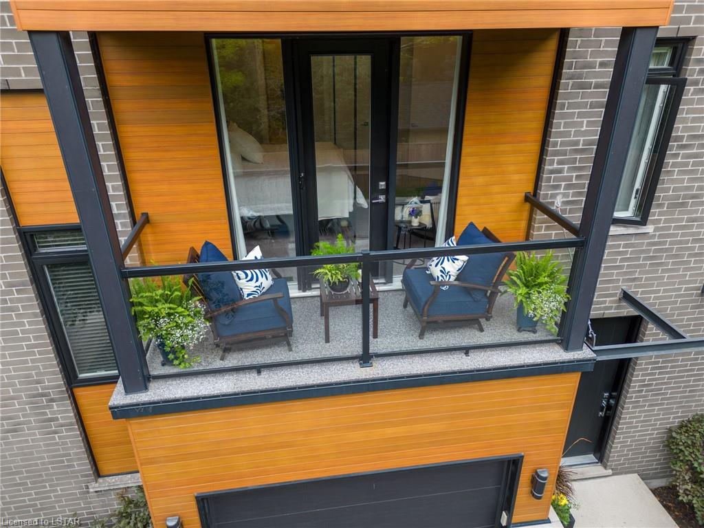 433 Hyde Park Road, #8