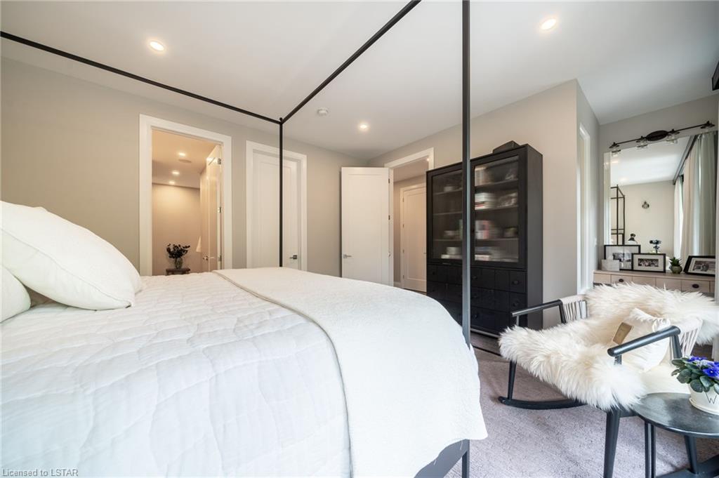 433 Hyde Park Road, #8