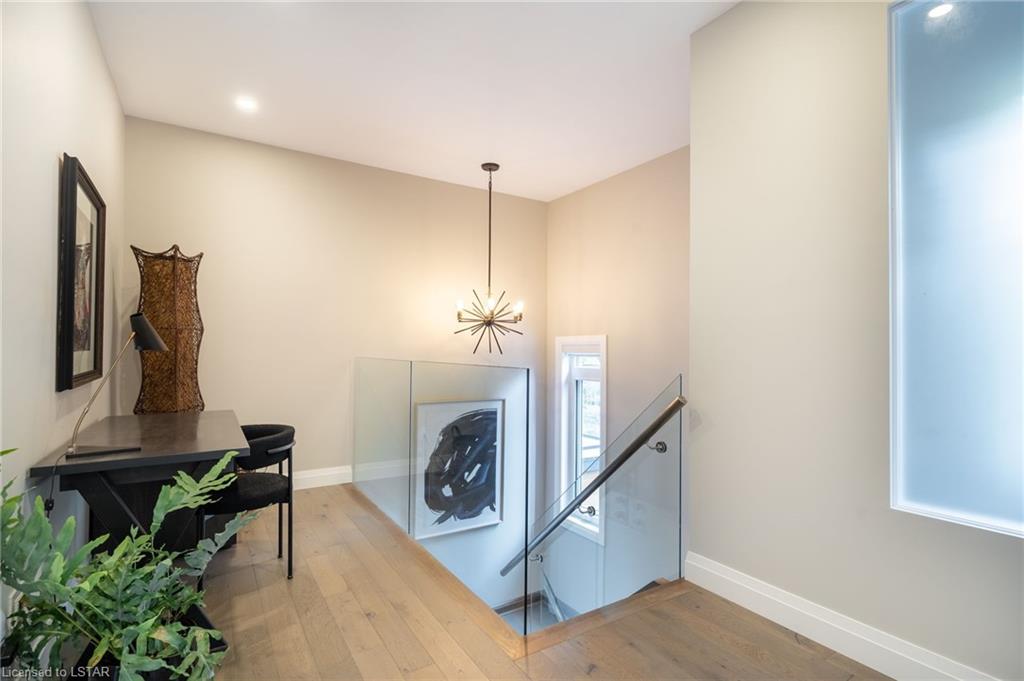 433 Hyde Park Road, #8