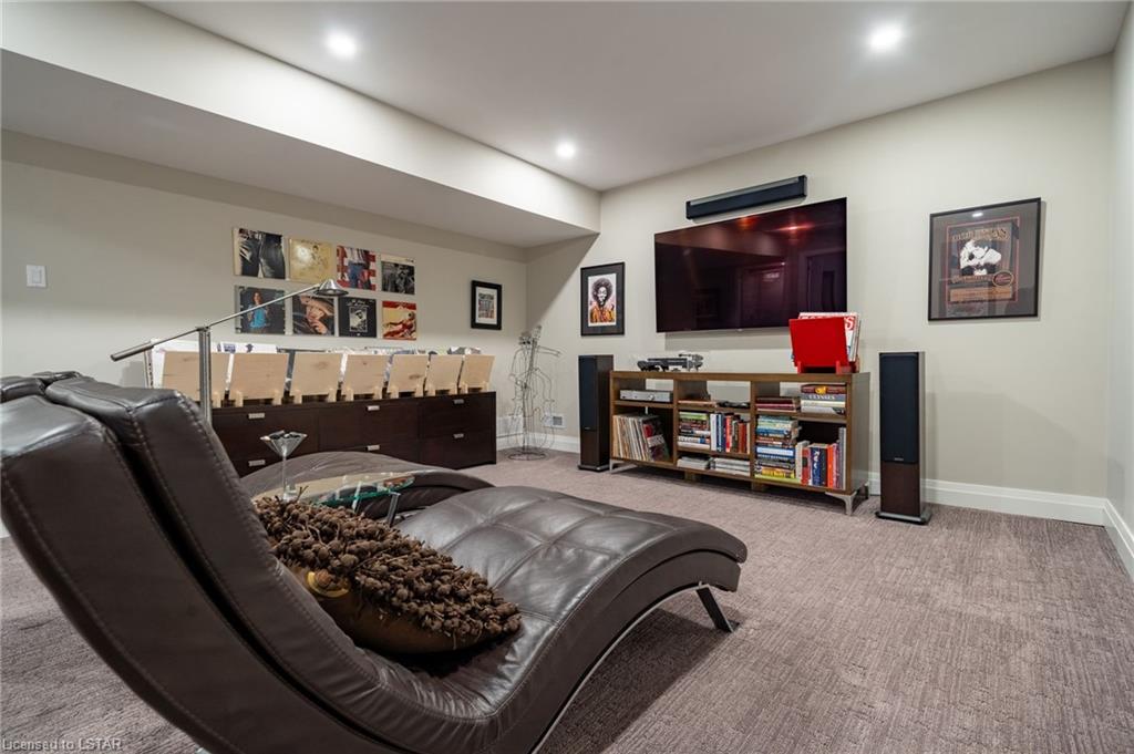 433 Hyde Park Road, #8
