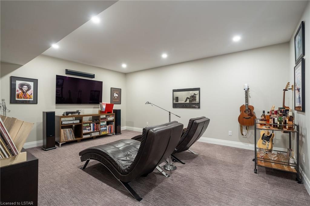 433 Hyde Park Road, #8