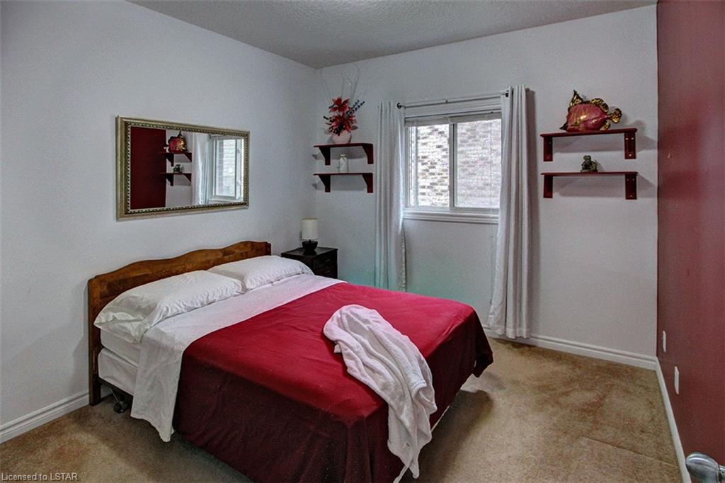 1152 Oakcrossing Road, #MAIN