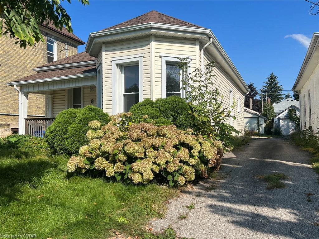 8 Erie Street