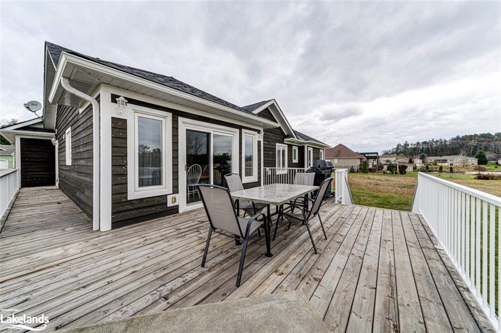 6 Deanna Drive