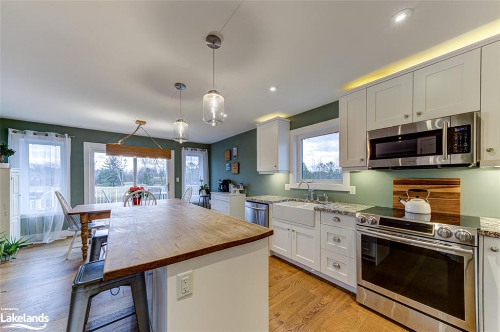 6 Deanna Drive