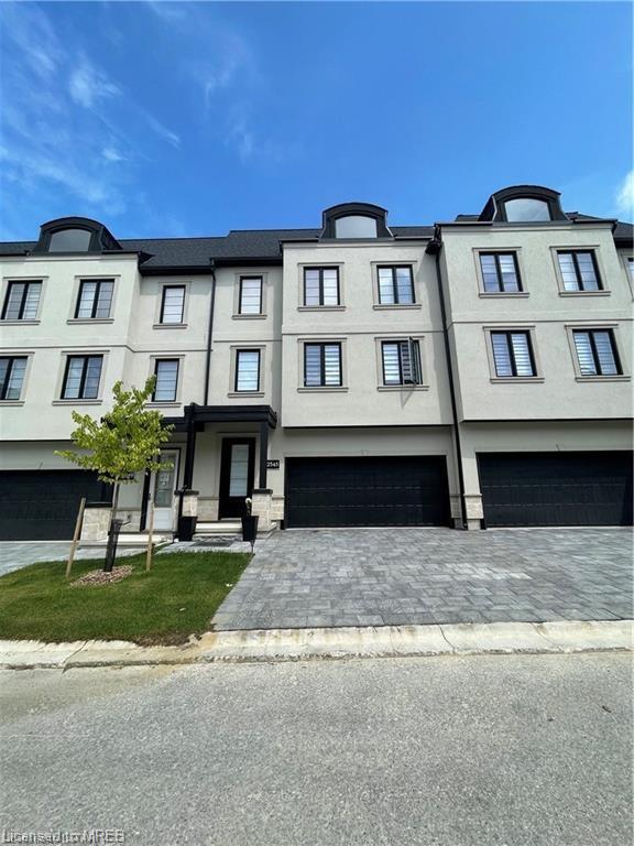2545 Meadowlands Way