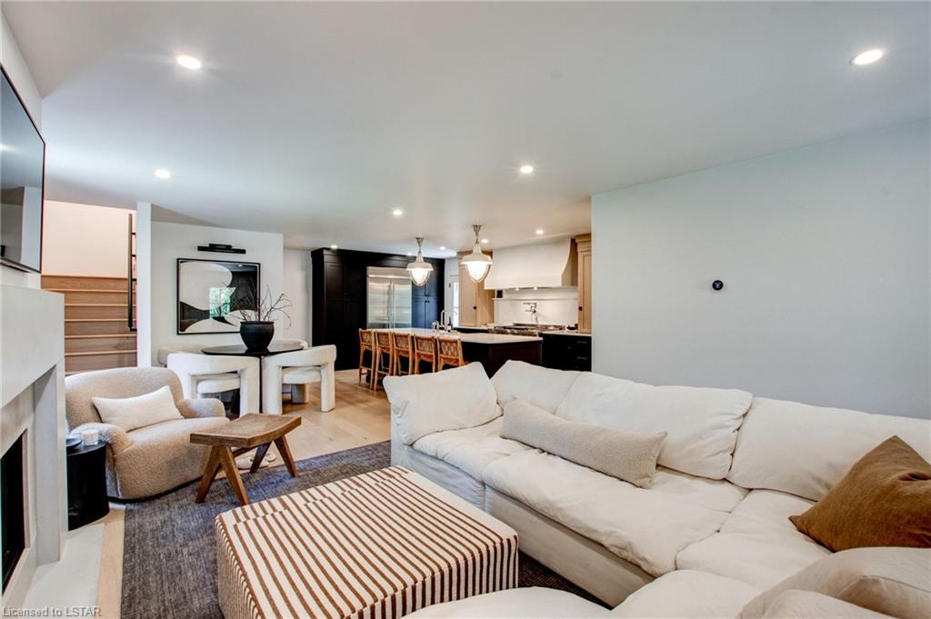 12 Clenray Place