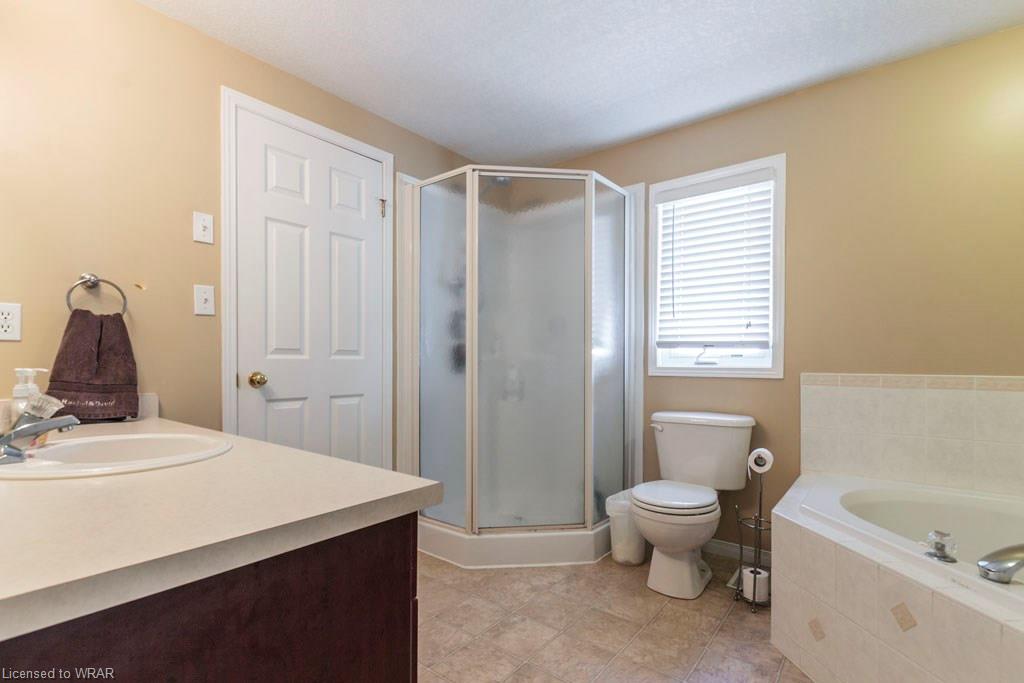 1130 Copper Leaf Crescent