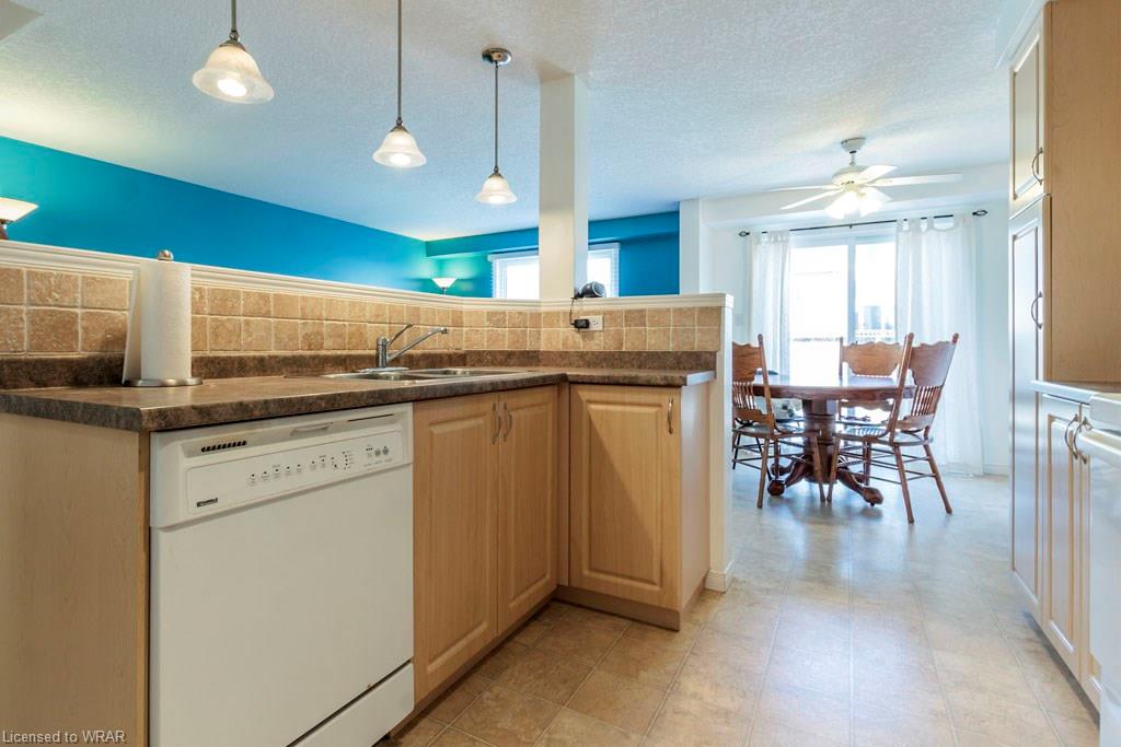 1130 Copper Leaf Crescent