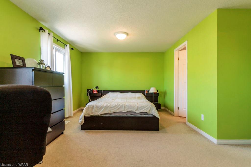 1130 Copper Leaf Crescent