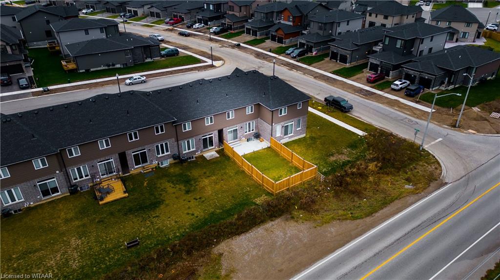 236 Links Crescent