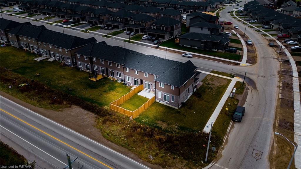 236 Links Crescent
