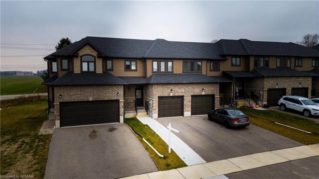 236 Links Crescent