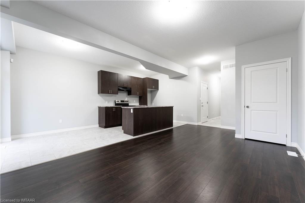 236 Links Crescent