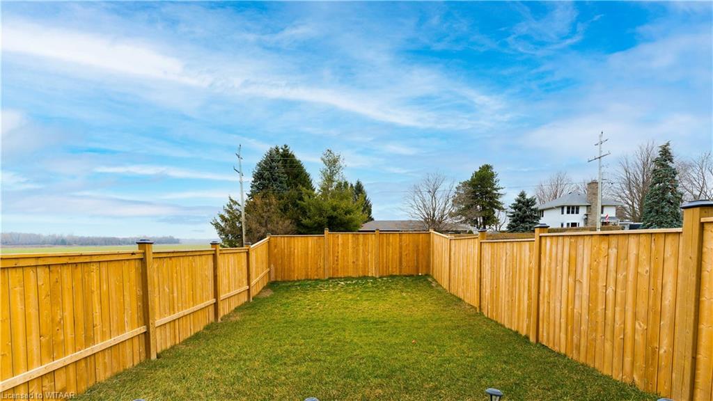 236 Links Crescent