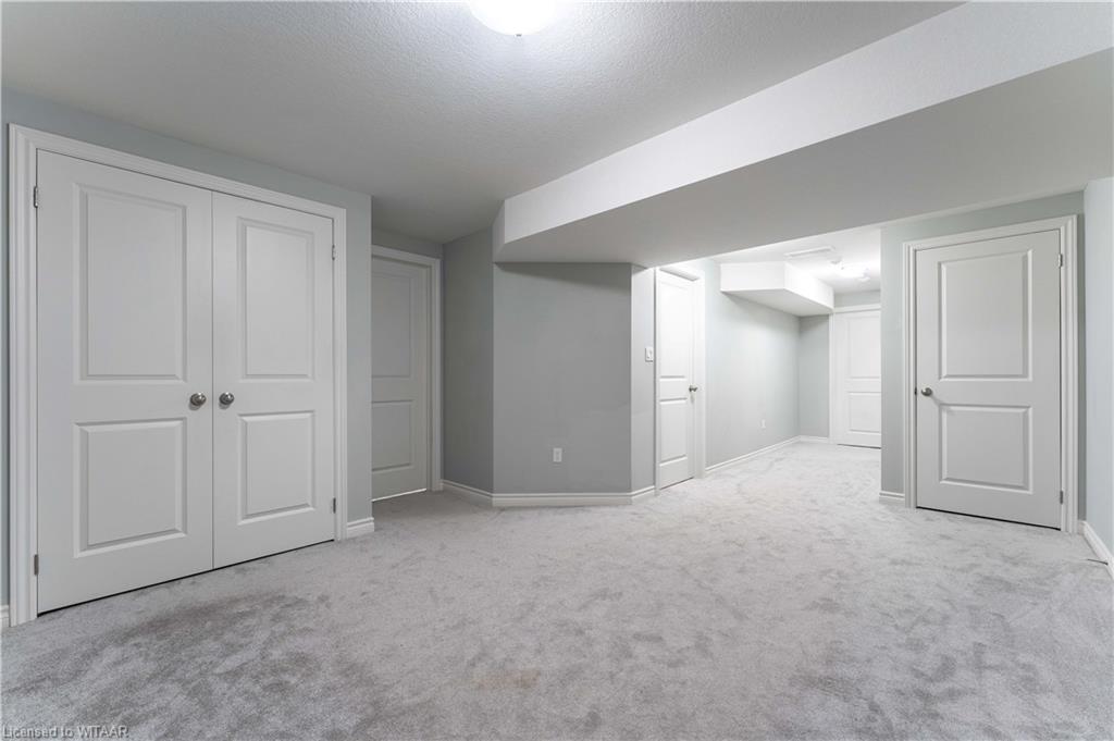 236 Links Crescent