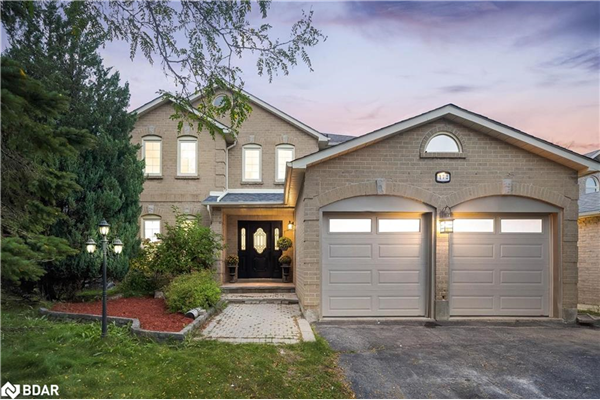 172 Timpson Drive, Aurora