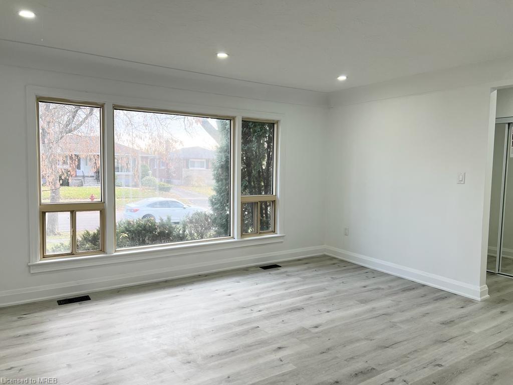 49 Barron Street