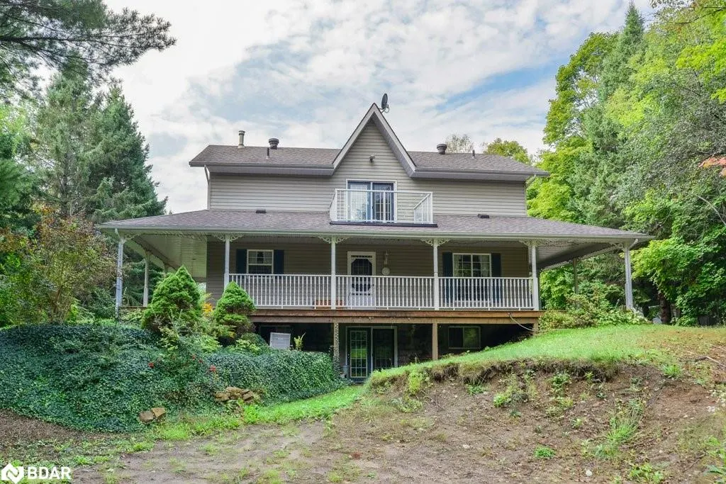 1390 Warminster Sideroad