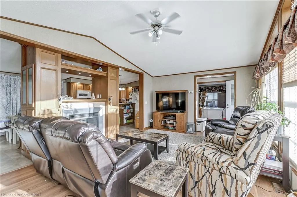 1161 4th Concession Rd W
