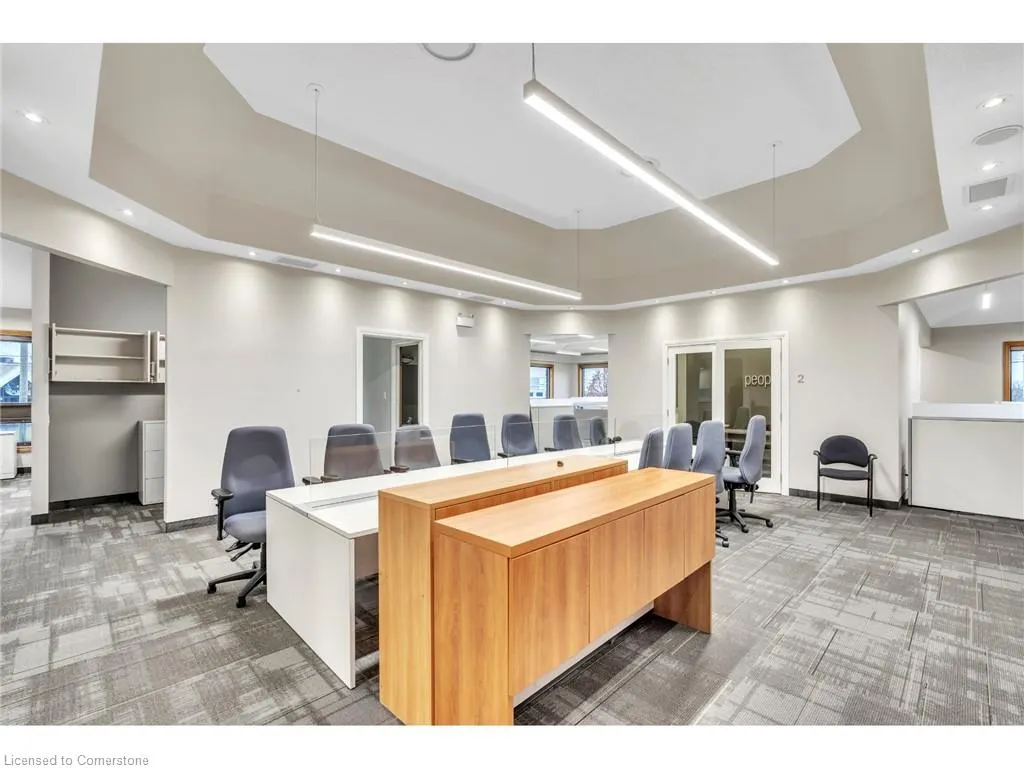 735 Bridge Street W