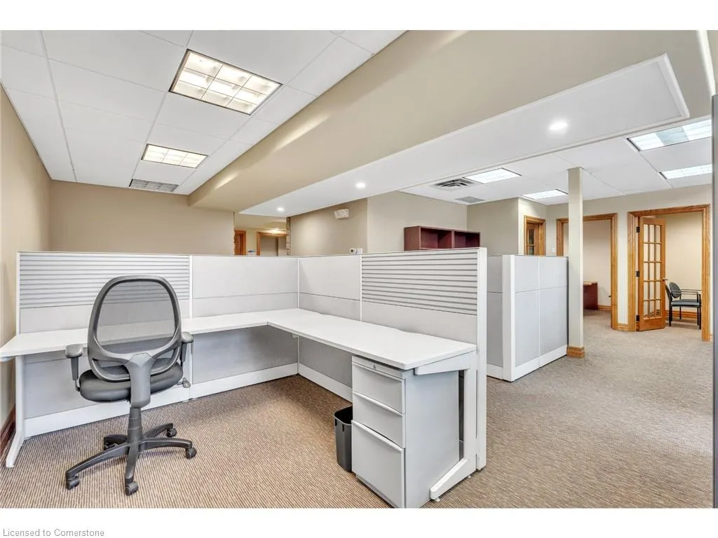 735 Bridge Street W