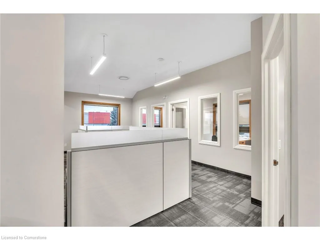 735 Bridge Street W
