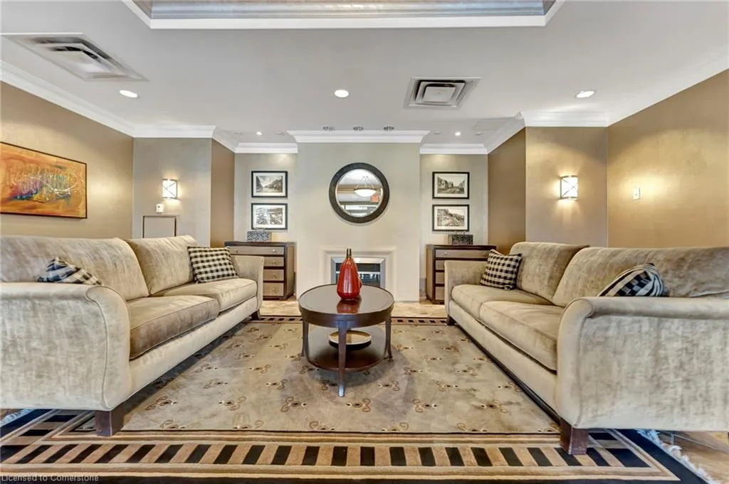 4000 Creekside Drive, #203