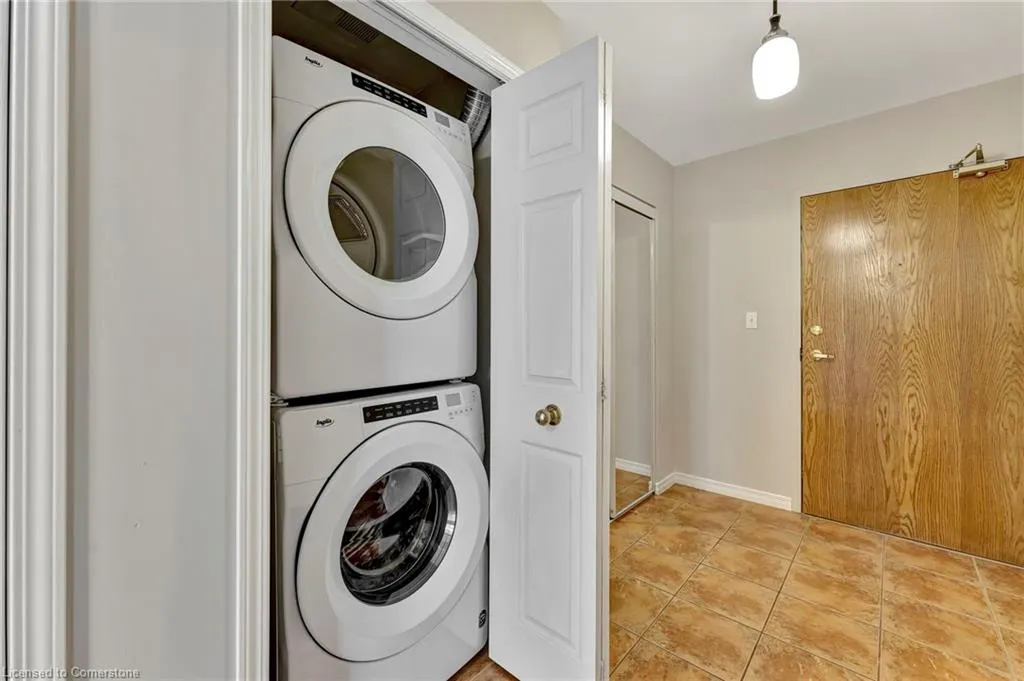 4000 Creekside Drive, #203