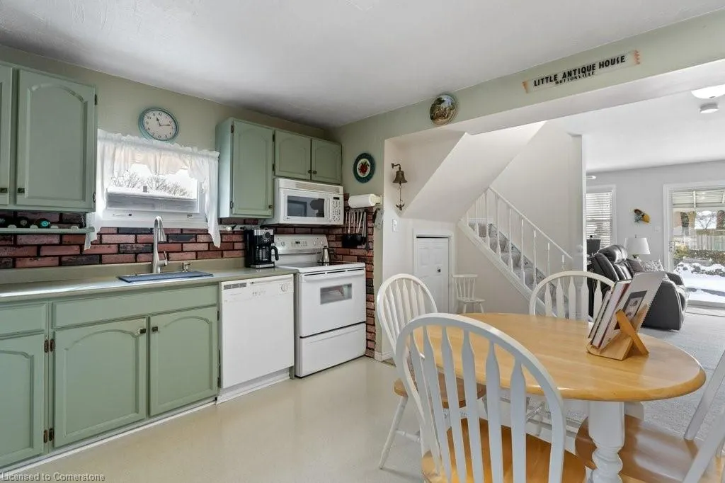 1 Tupper Boulevard